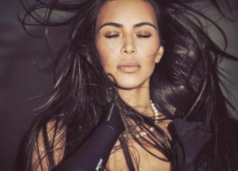 Kim Kardashian Πάντα όμορφη και εντυπωσιακή στο VOGUE MEXICO MAGAZINE (OCTOBER 2017)