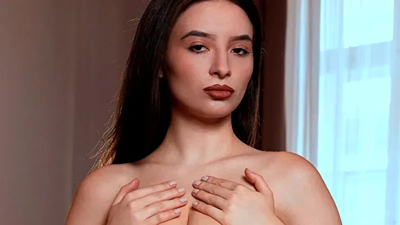 Chloe Moss