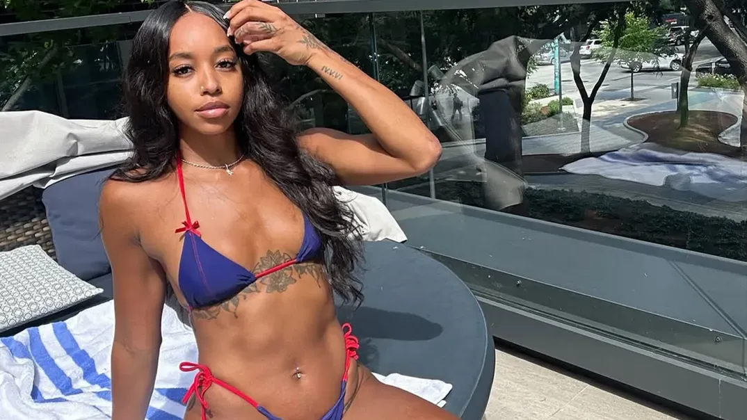 Lexie Brown Hot Shots